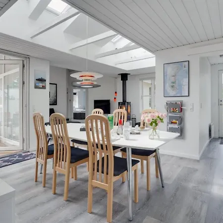 Lella - 2-3km From The Sea By Interhome *